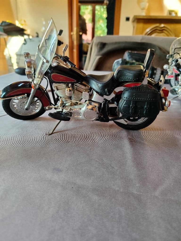 Harley Davidson Custom Classic, Verzamelen, Ophalen of Verzenden, Zo goed als nieuw, Motoren