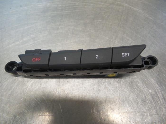 Commutateur d'un Audi A8 (A8 10-), -, 3 mois de garantie, Utilisé, -
