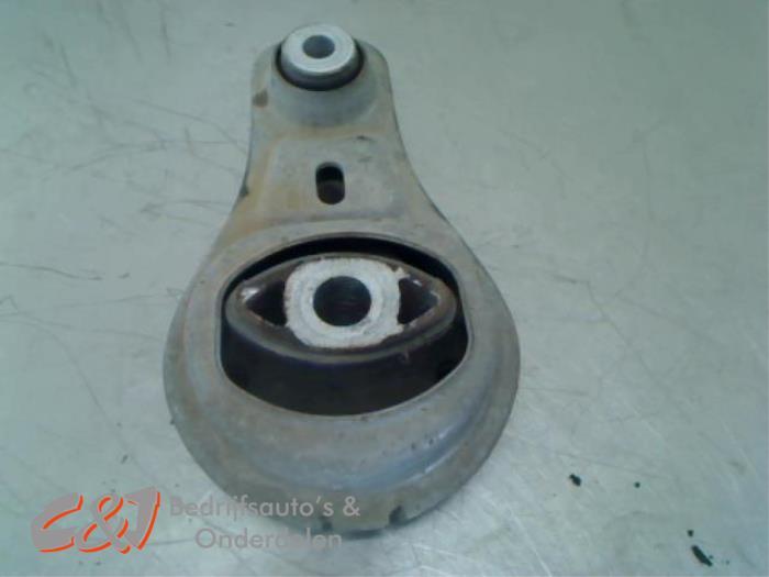 Support moteur d'un Opel Vivaro, -, Opel, 3 mois de garantie, Utilisé
