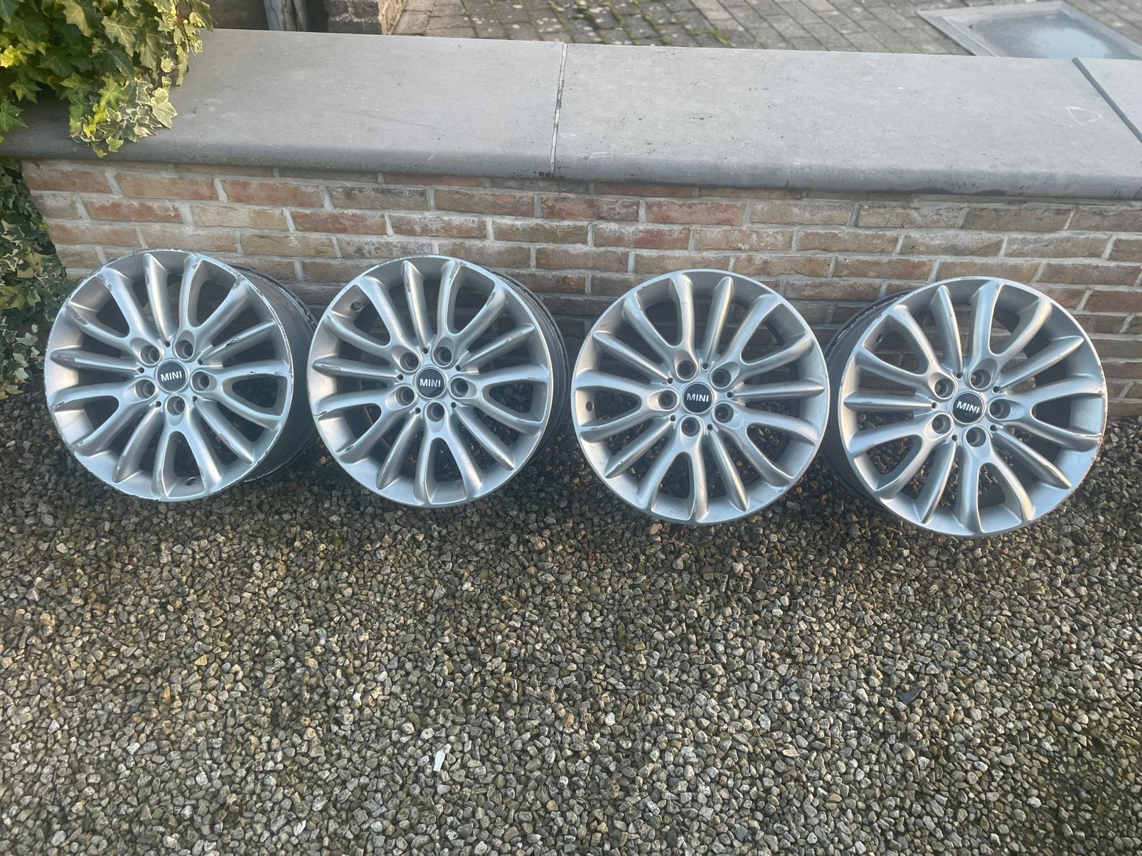 Minicooper velgen (clubman), Auto diversen, Wieldoppen, Zo goed als nieuw, Ophalen
