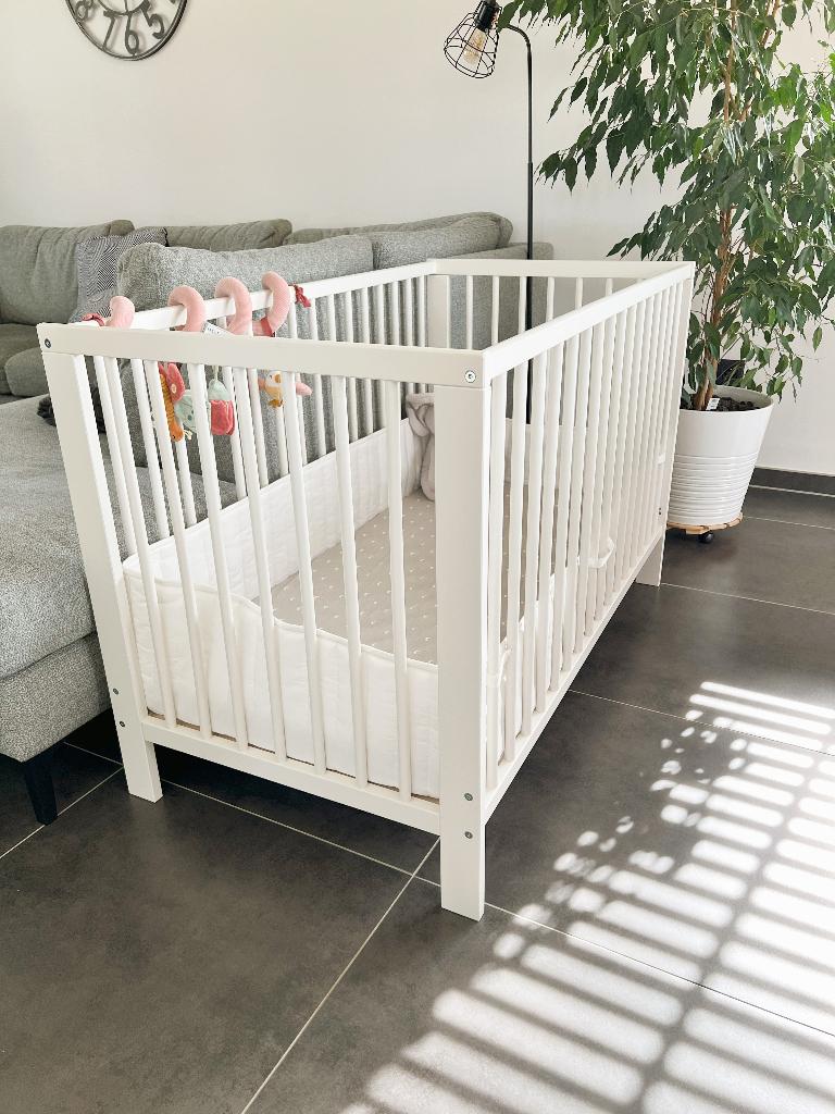 Ikea Gulliver Bed met matras, donsdekens, kussens, ..., Kinderen en Baby's, Ophalen, Gebruikt, Minder dan 140 cm, Matras
