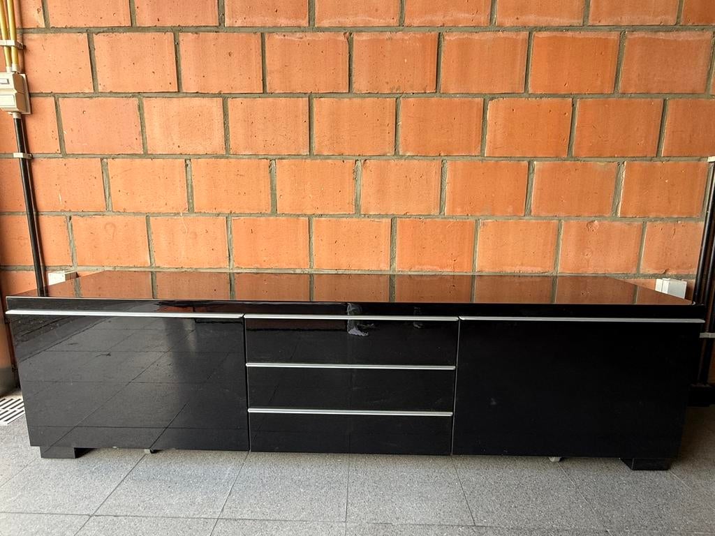 Zwarte hoogglans tv kast, Ophalen, 150 tot 200 cm, Zo goed als nieuw, Minder dan 100 cm