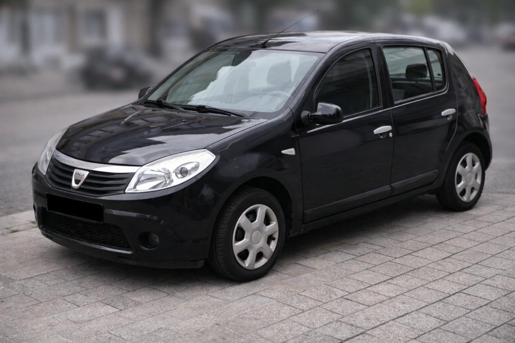 Dacia Sandero 1.2i - 2010 – 94.000 km – Entretien en ordre, Autos, Caméra de recul, 5 portes, 5 places, Particulier