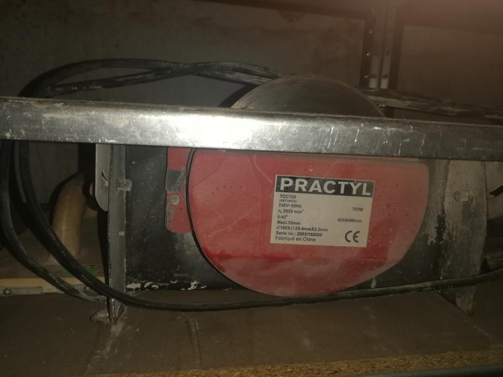 coupe-carreaux, Bricolage & Construction, Enlèvement