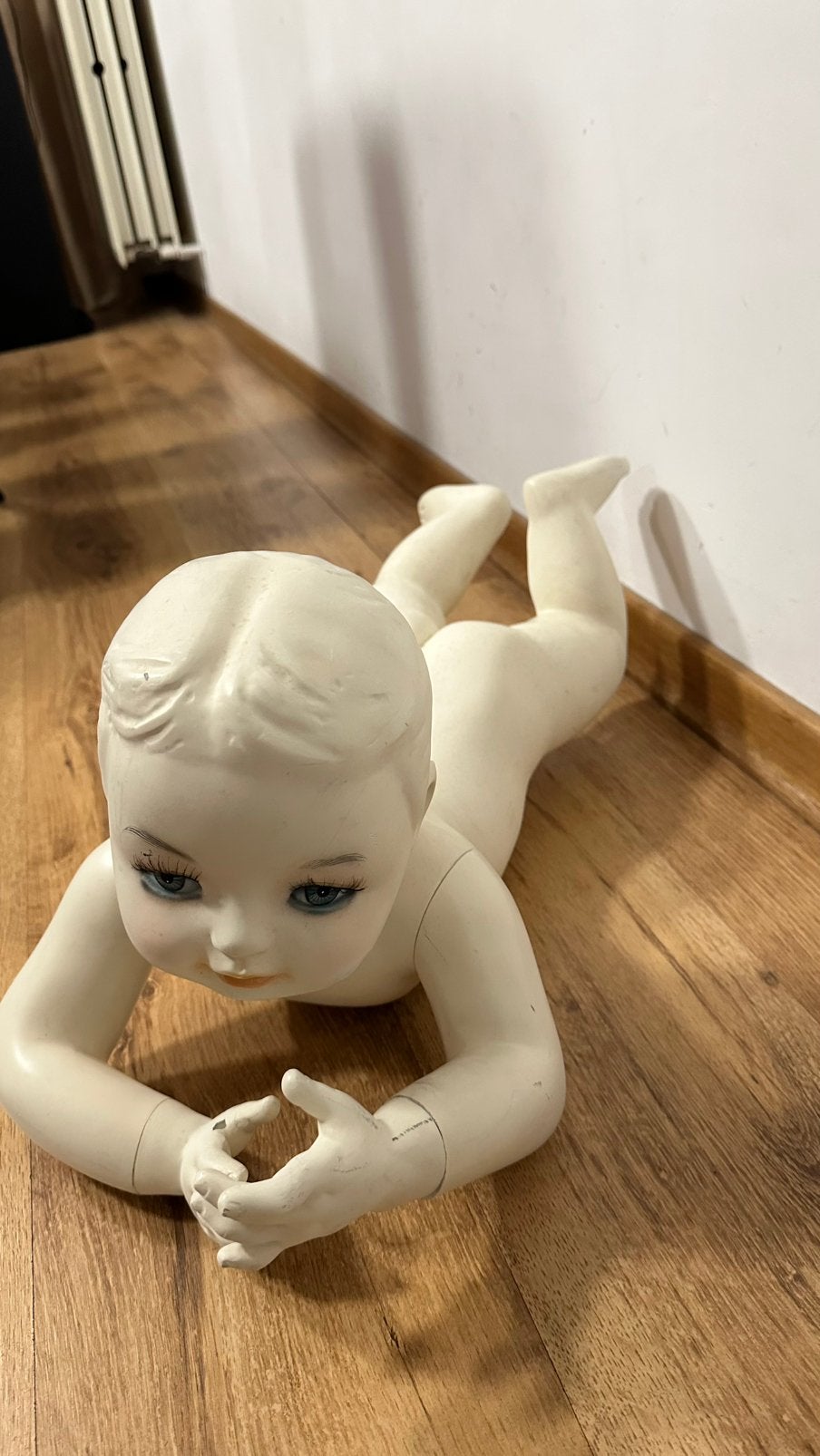 vintage etalagepop (kruipende baby / toonbankmodel), Ophalen, Zo goed als nieuw, Overige typen