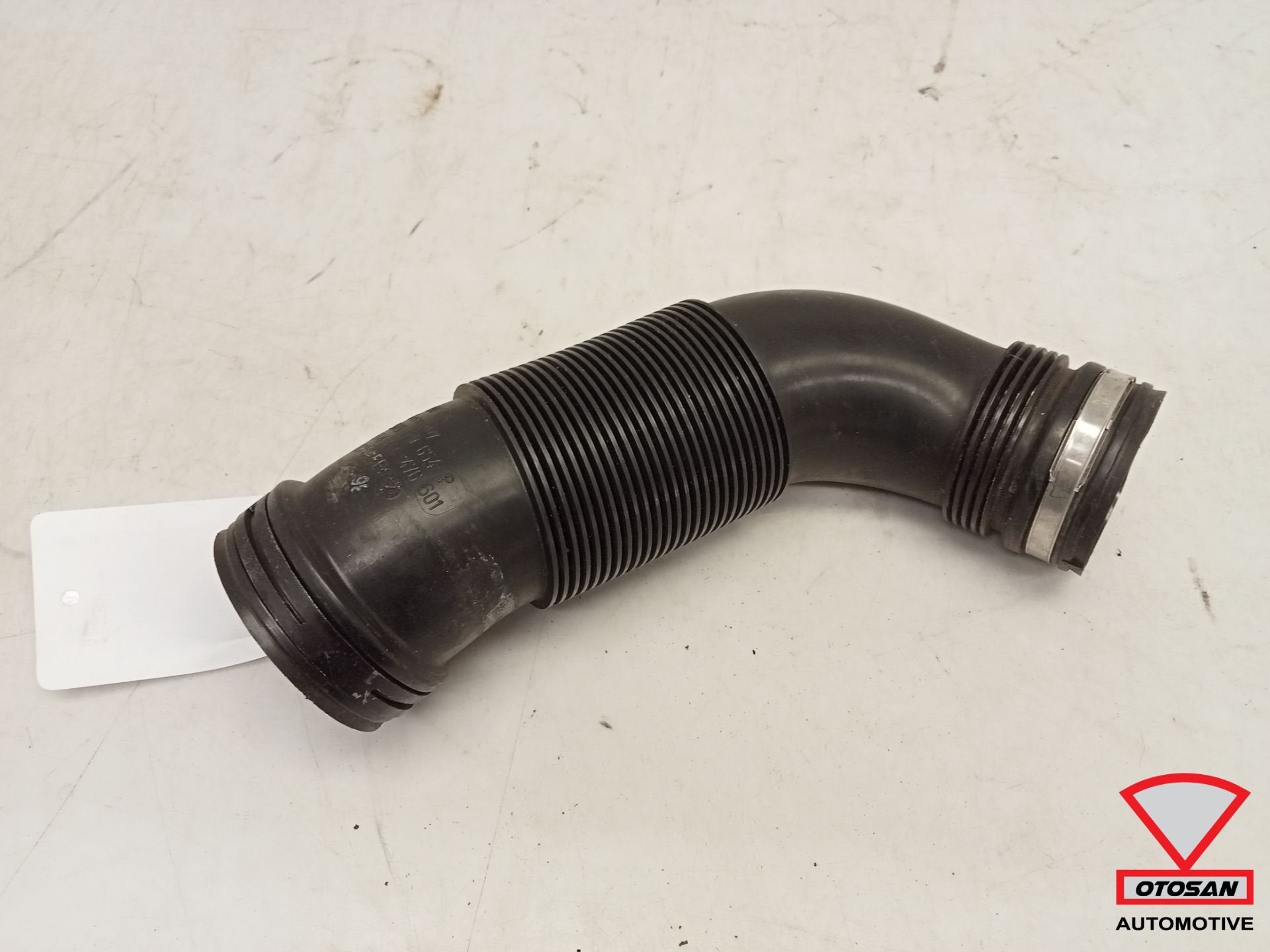 VW Audi Seat Skoda VAG Aanzuigslang luchtinlaat 5Q0129654P, Gebruikt, Volkswagen, Volkswagen AG, Vw@volkswagen.de