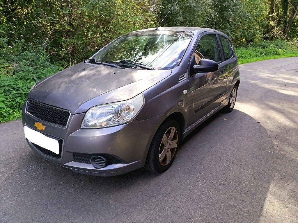 Déjà approuvé pour la vente ! ! ! De l'essence ! ! !, Autos, Argent ou Gris, Achat, Interruption de démarrage, Aveo