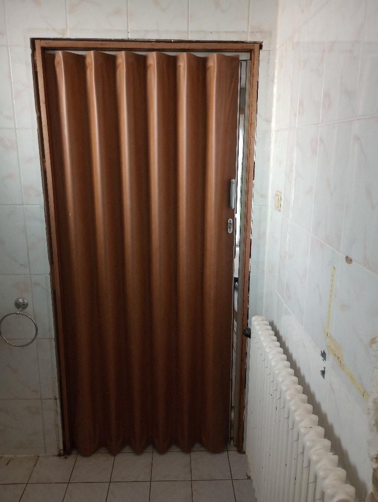Porte pliante, Enlèvement, Porte pliante, Utilisé