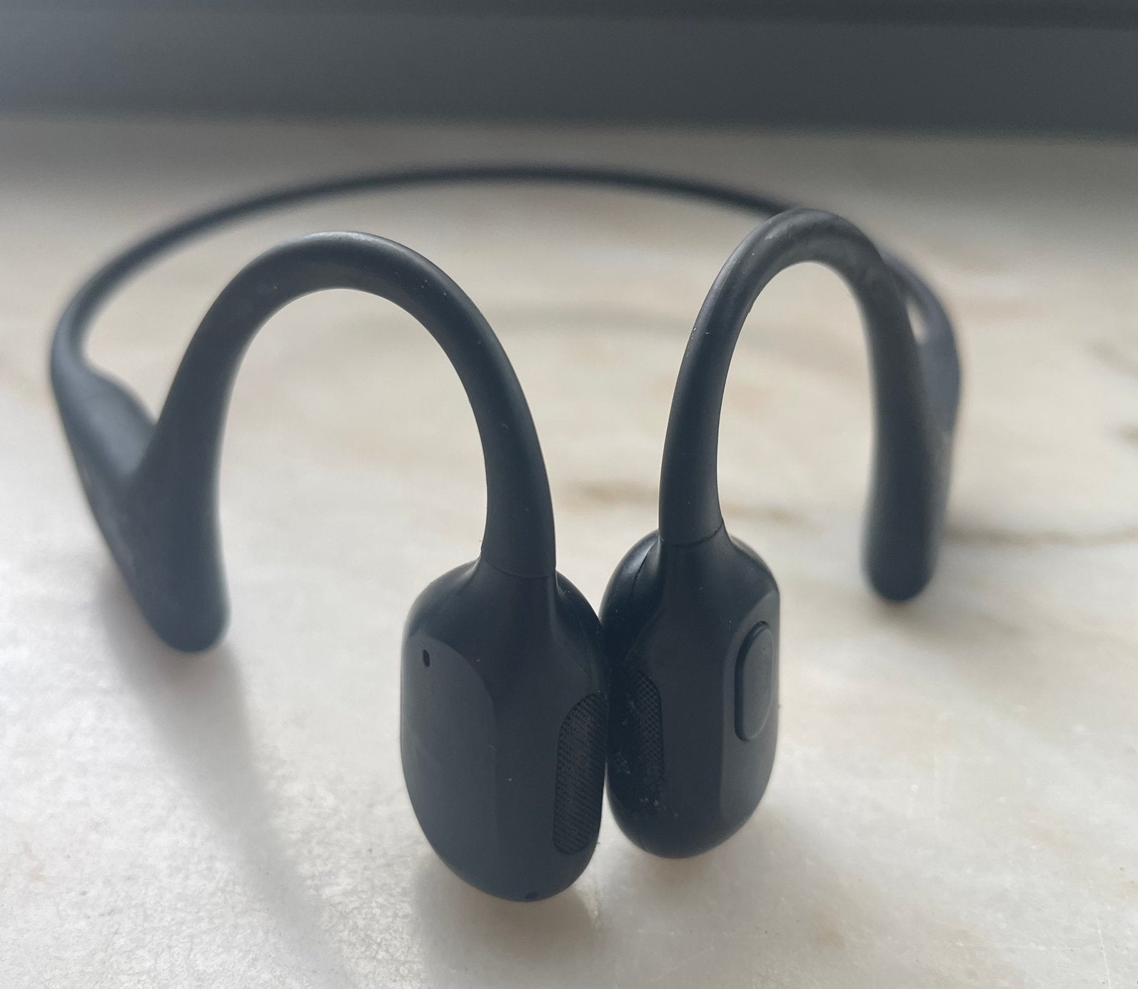 Shokz OpenRun Pro, Enlèvement ou Envoi, Comme neuf, Shokz, Charge rapide