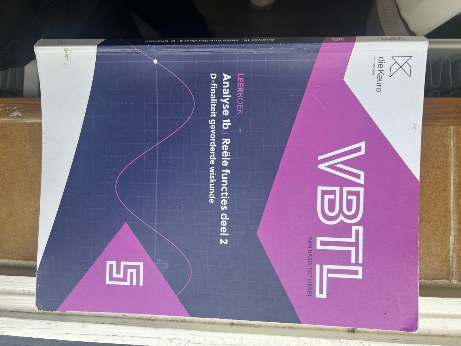 Manuels scolaires, tous antérieurs à la 5e année, Enlèvement, Comme neuf