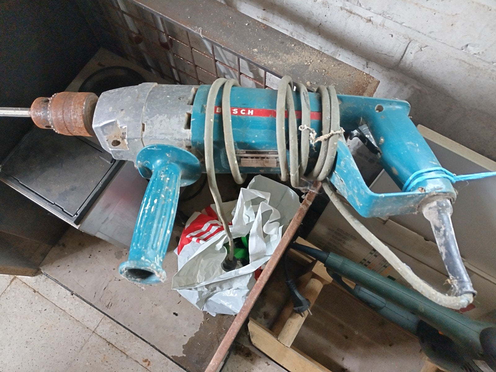 Bosch boormachine, Doe-het-zelf en Bouw, Gereedschap | Boormachines, Ophalen