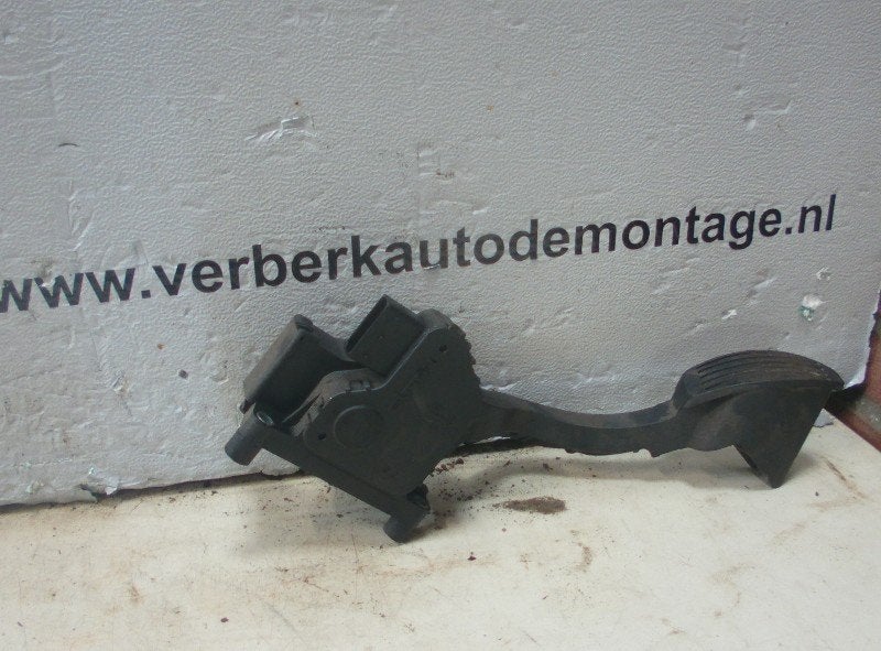 MODULE PEDALE D ACCELERATEUR Ford Ka II (51893926), Henry-Ford-Straße  1
50735  Köln, DE, Ford-Werke GmbH, Kunden@ford.com, Ford