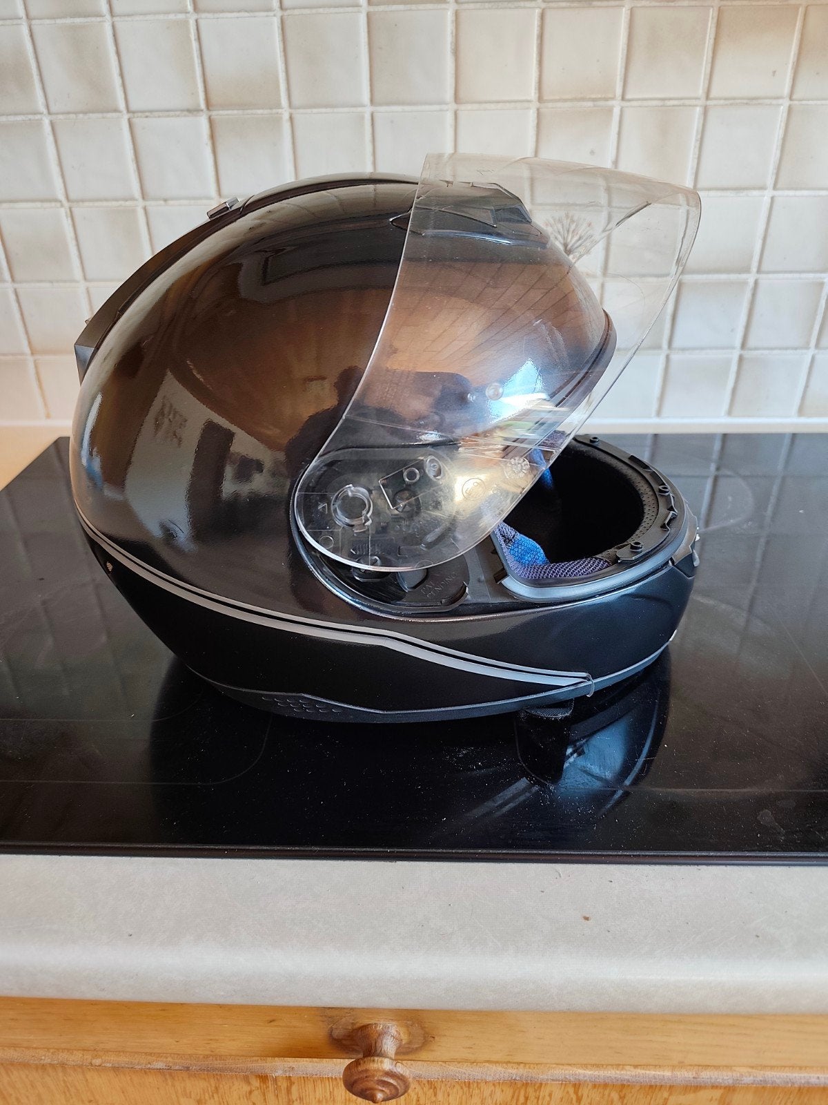 Integraal motorhelm, Motoren, Ophalen