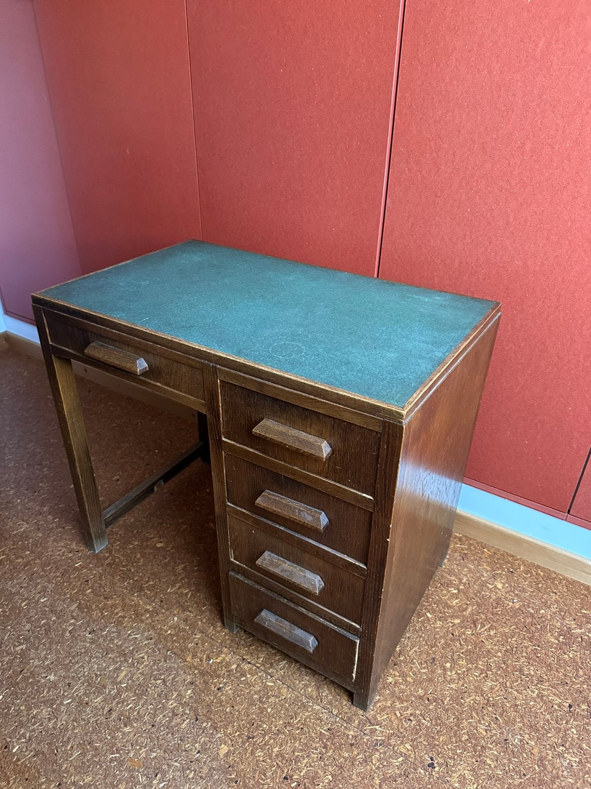 Vintage bureau kind, Huis en Inrichting, Bureaus, Vintage, Ophalen, Zo goed als nieuw