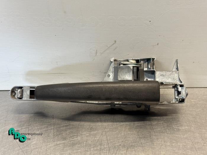 Poignée portière 2portes gauche d'un Fiat Scudo (Scudo 07-, -, 3 mois de garantie, Utilisé, Fiat