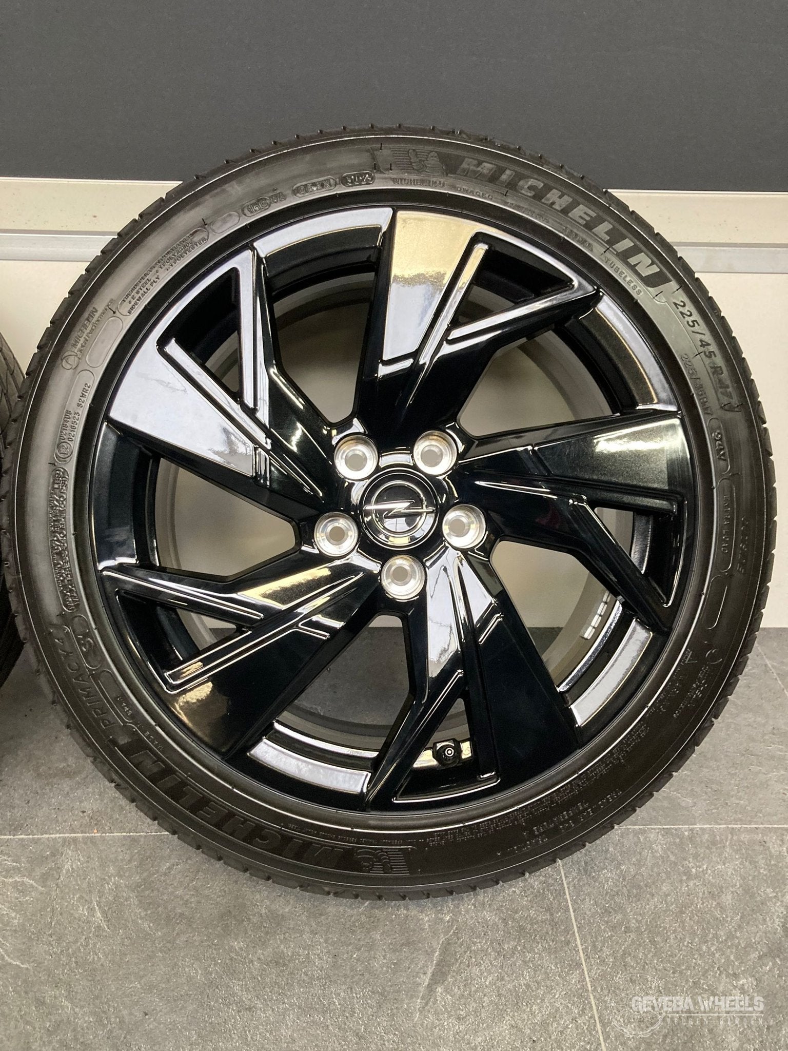 17” originele Opel Astra L velgen + banden DEMO 5x108 984328, Gebruikt, -, -, Banden en Velgen