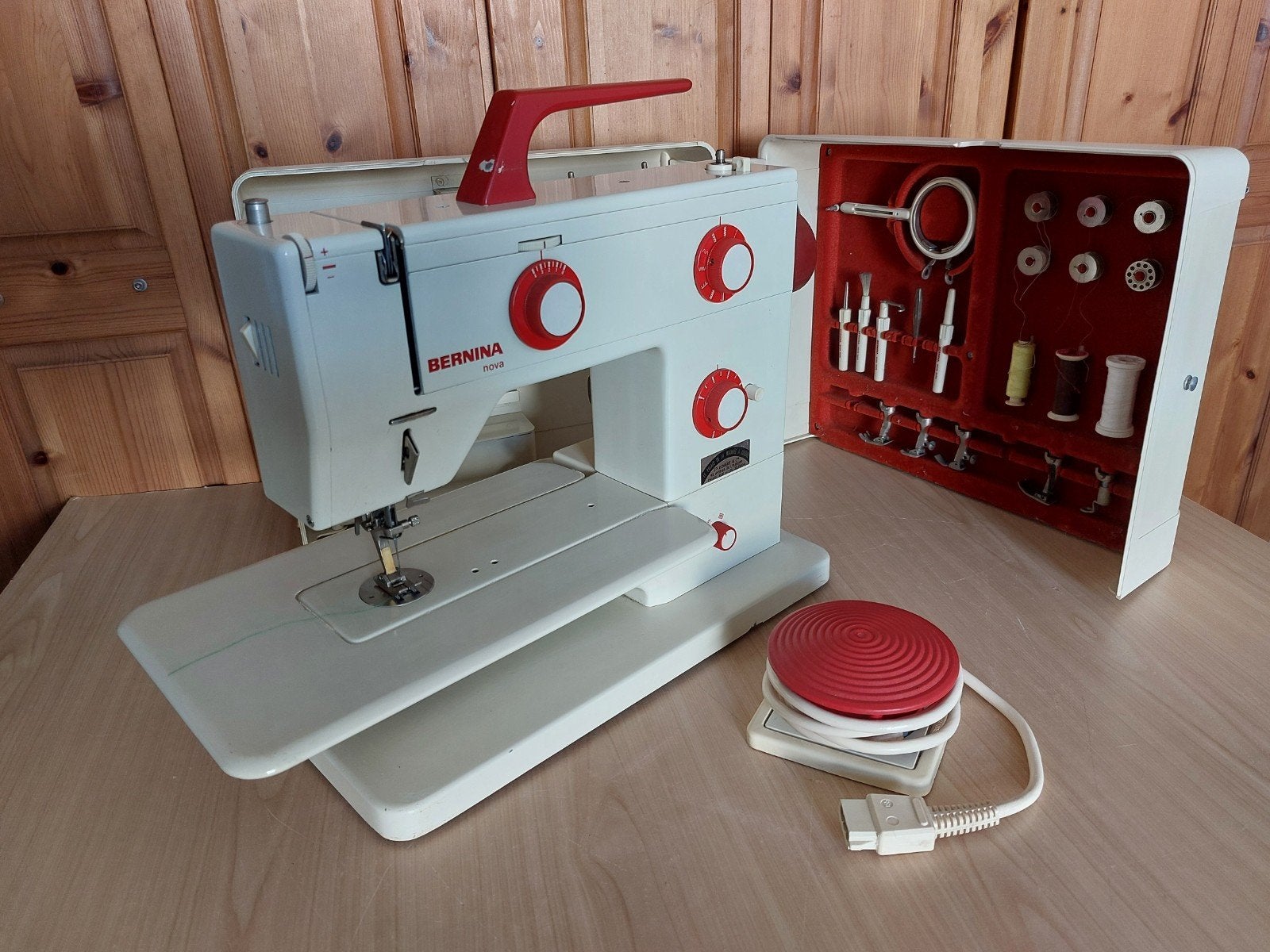 machine à coudre BERNINA, Ophalen, Naaimachine, Bernina