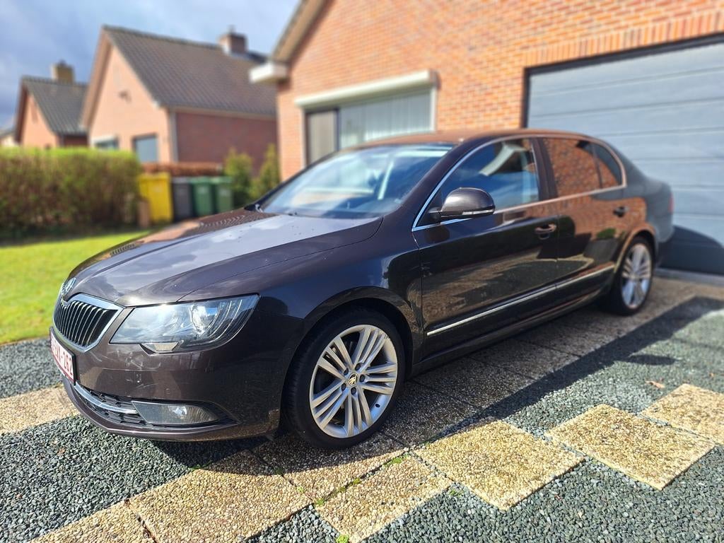 Skoda Superb, Autos, Euro 5, Achat, Particulier, Superb