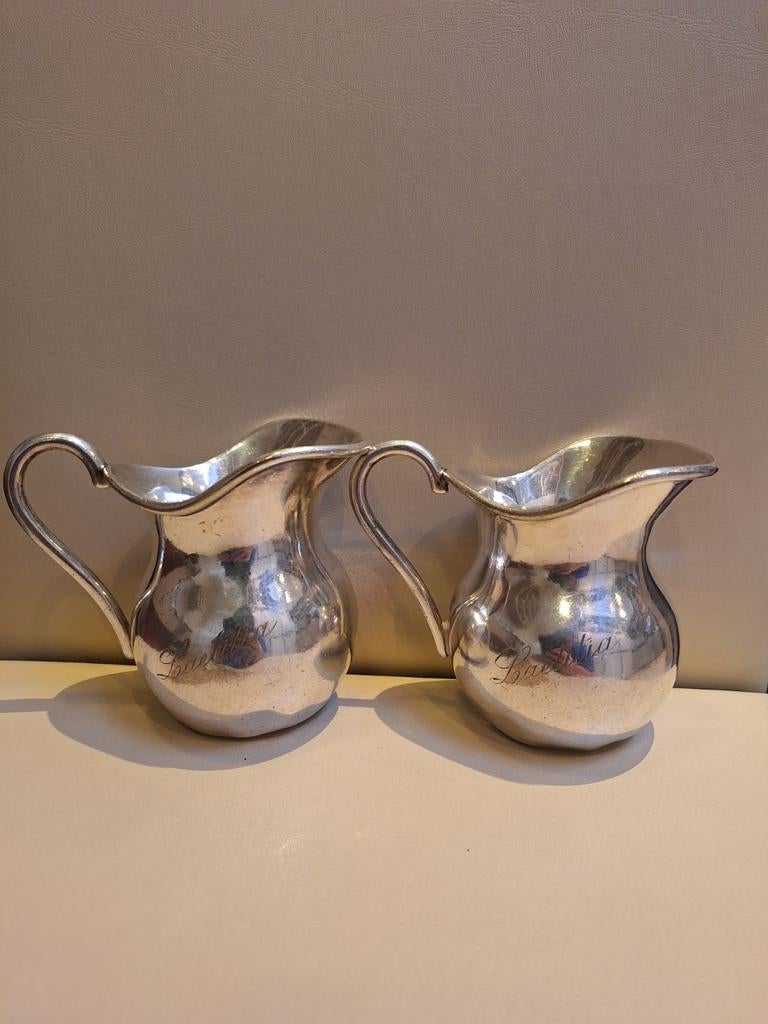 2 verzilverde melkkannen Wiskemann, Ophalen of Verzenden