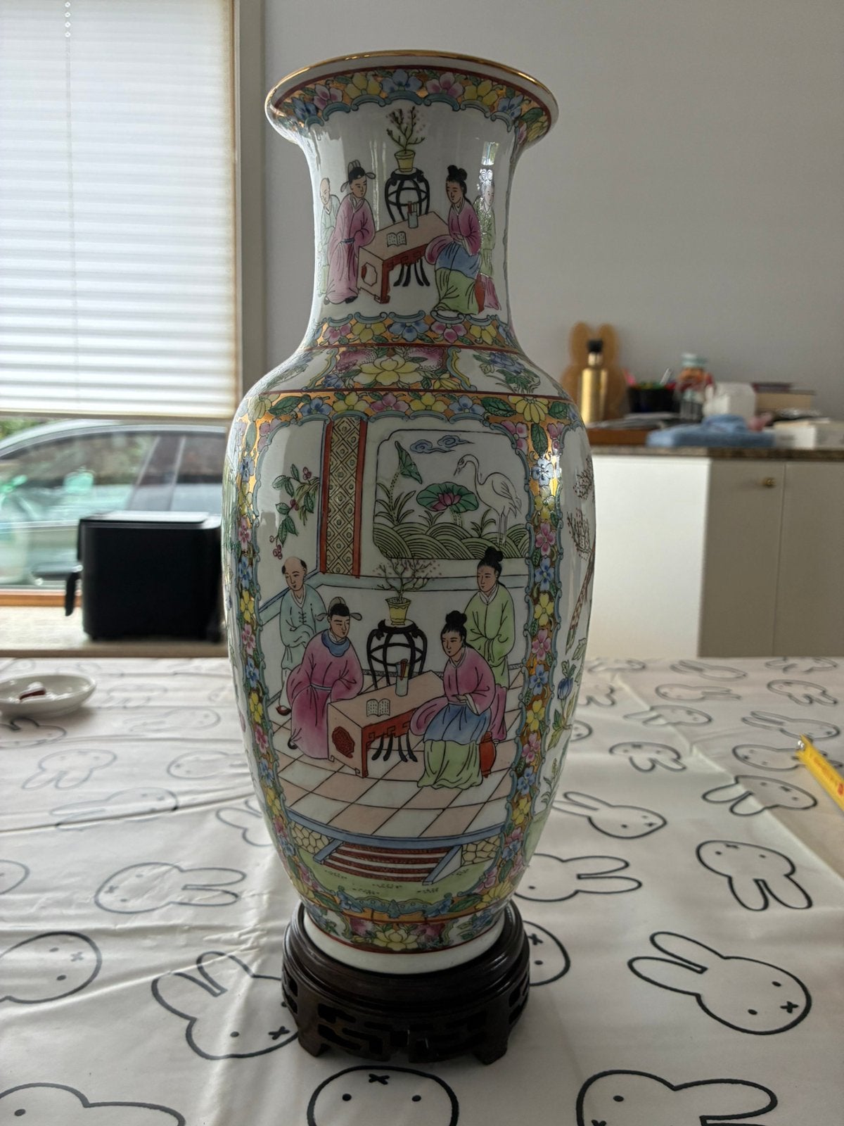 Vase chinois avec socle en bois, Antiquités & Art, Antiquités | Vases, Enlèvement