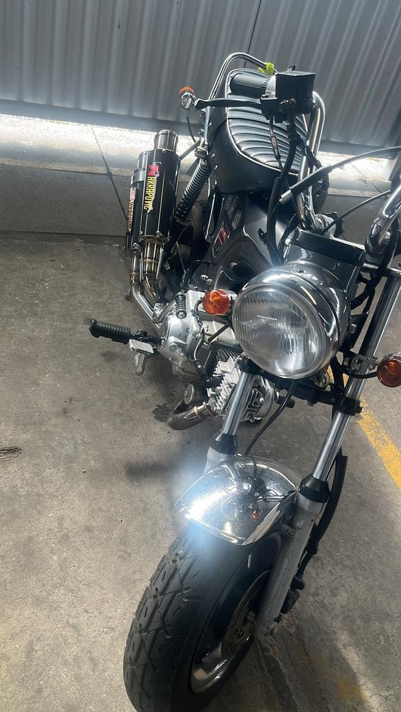 Dax dubbele uitlaat carbon, Motoren, Ophalen