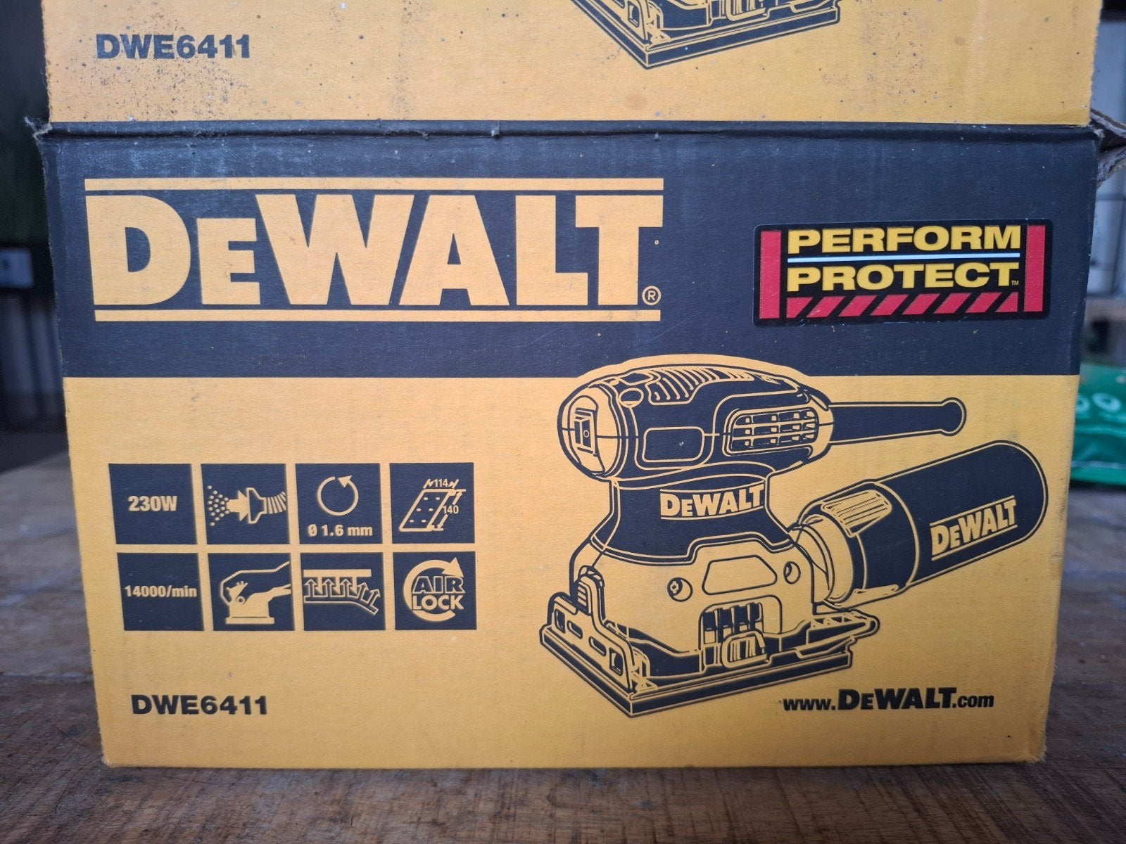NIEUW vlakschuurmachine van DEWALT, Doe-het-zelf en Bouw, Ophalen, Nieuw, Minder dan 600 watt, Vlakschuurmachine