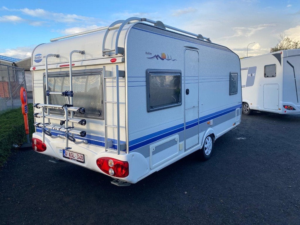 Caravan Hobby Excellent Easy 460 UFE 2004-Uitstekende staat, Caravans en Kamperen, Rondzit, Hobby, 6 tot 7 meter, Fietsenrek