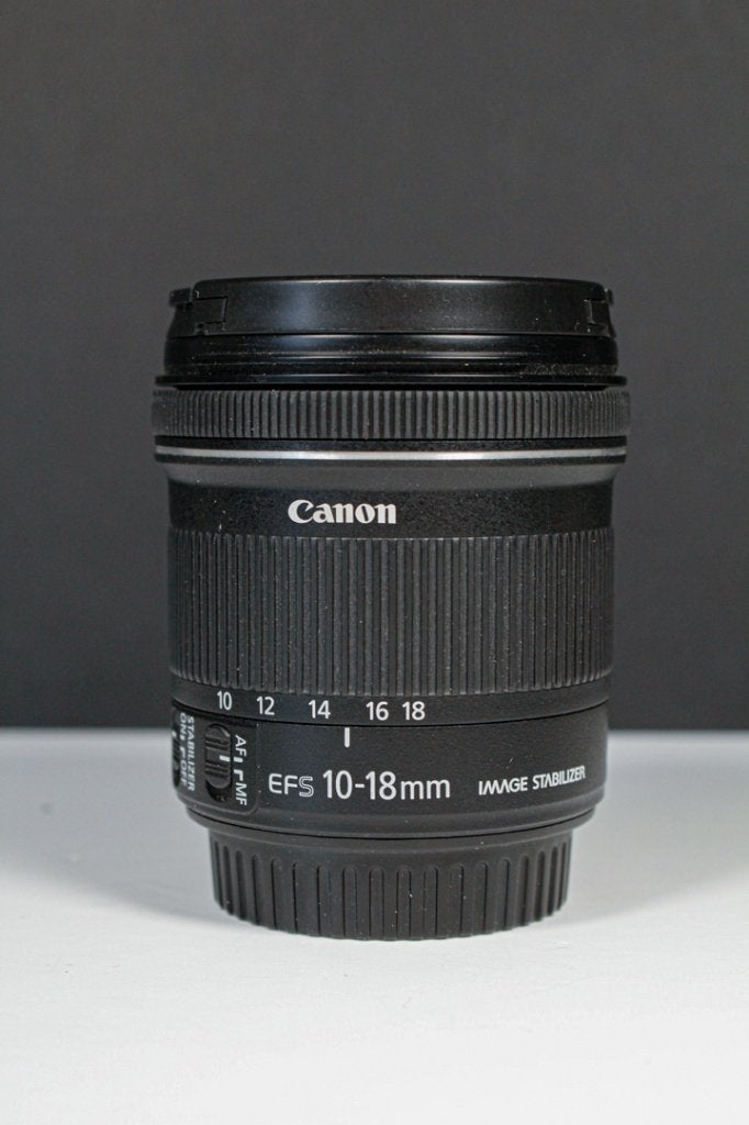 canon efs 10-18 IS STM grand angle comme neuf, Canon, Zoom, Comme neuf, Enlèvement