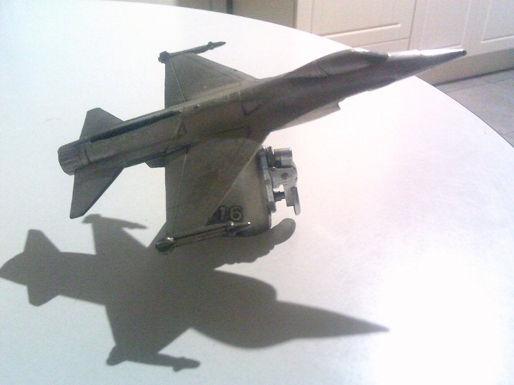 aansteker straaljager  F 16, Enlèvement, Utilisé, Briquet