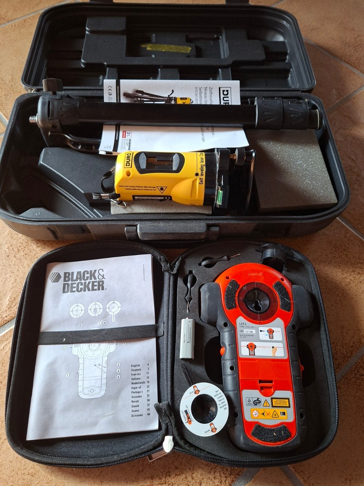 Niveau laser croisé à nivellement automatique et niveau lase, Enlèvement, Accessoires