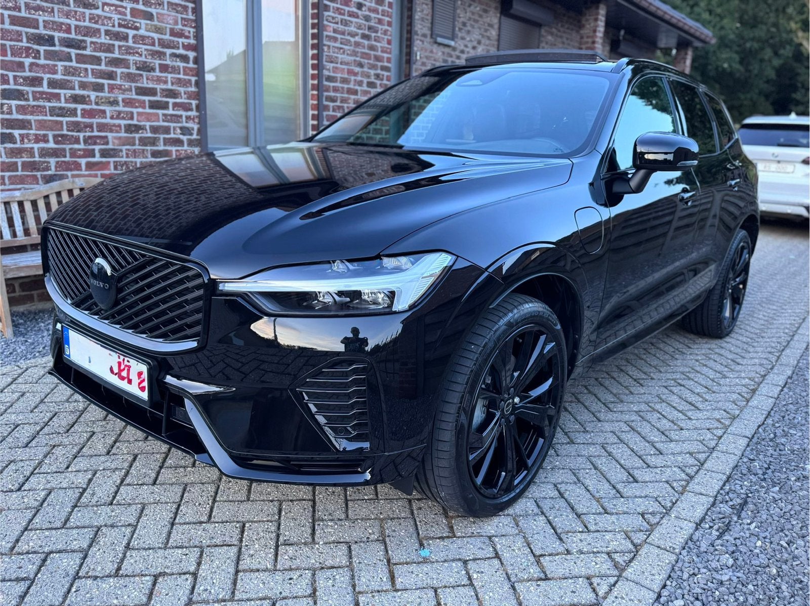 Volvo XC60  2025 Black Edition, Automaat, Zwart, Hybride Elektrisch/Benzine, Te koop