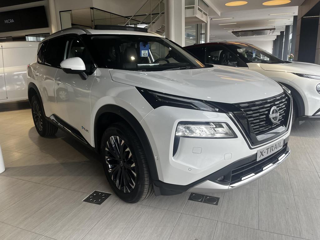 Nissan X-TRAIL e-POWER 2WD Tekna, Auto's, Nissan, Stof, Zwart, 2 kWh, Wit