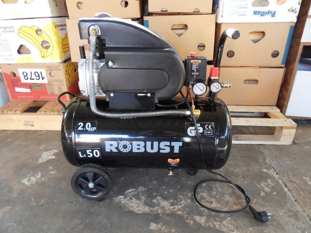 Compressor Robust 50L, Doe-het-zelf en Bouw, Compressors, 25 tot 100 liter, Ophalen, Zo goed als nieuw, 6 tot 10 bar