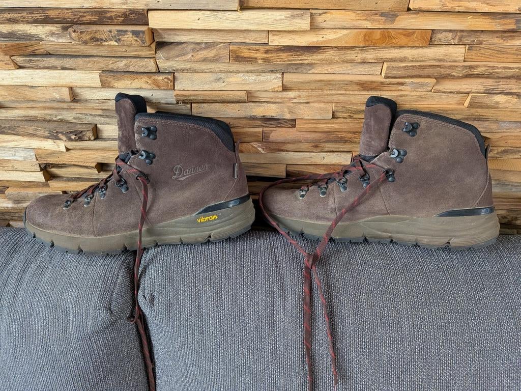 Wandelschoenen merk Danner, Ophalen