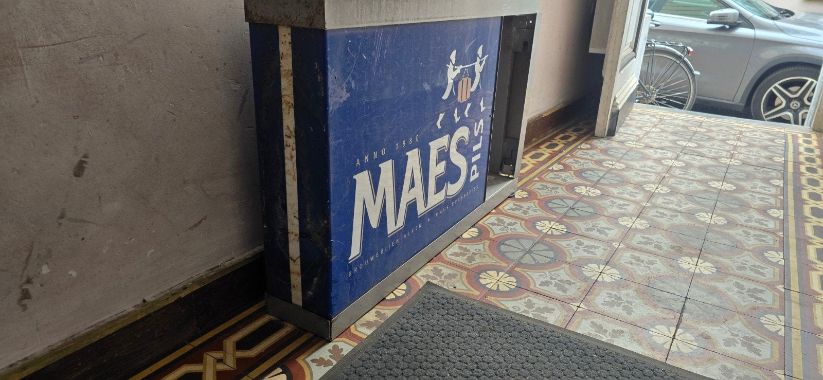 MAES lichtbord 60 euro, Verzamelen, Ophalen, Reclamebord