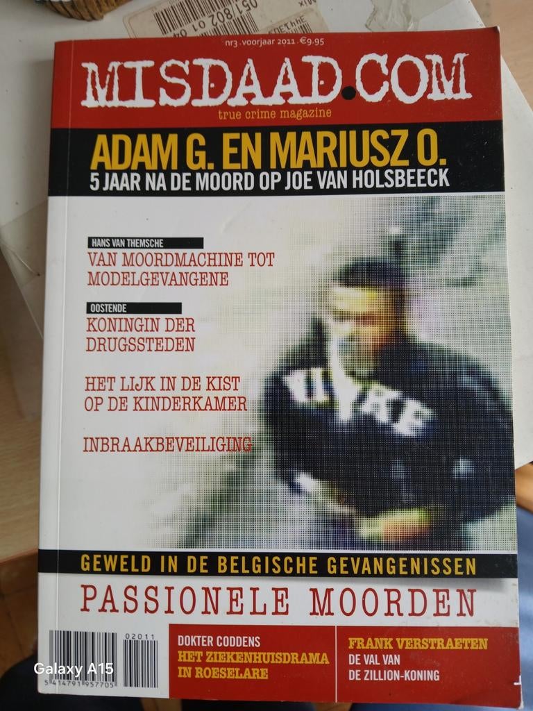 Crime. magazine policier géant compact, Livres, Enlèvement ou Envoi, Comme neuf