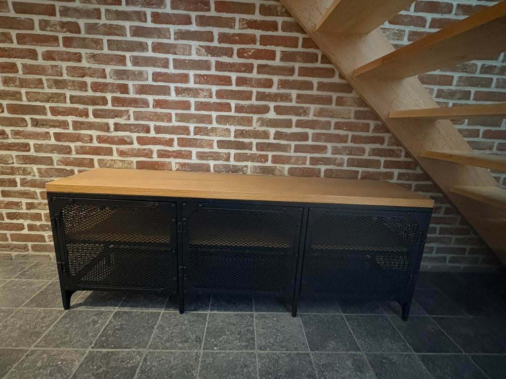 Tv meubel IKEA MET eiken planken, Ophalen, Zo goed als nieuw