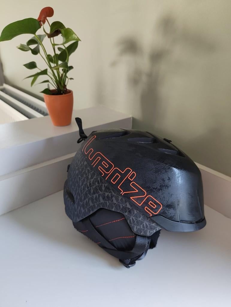 Skihelm Wed’ze – maat L (56–59 cm) – in goede staat – €30, Sports & Fitness, Ski & Ski de fond, Comme neuf, Vêtements, Autres marques