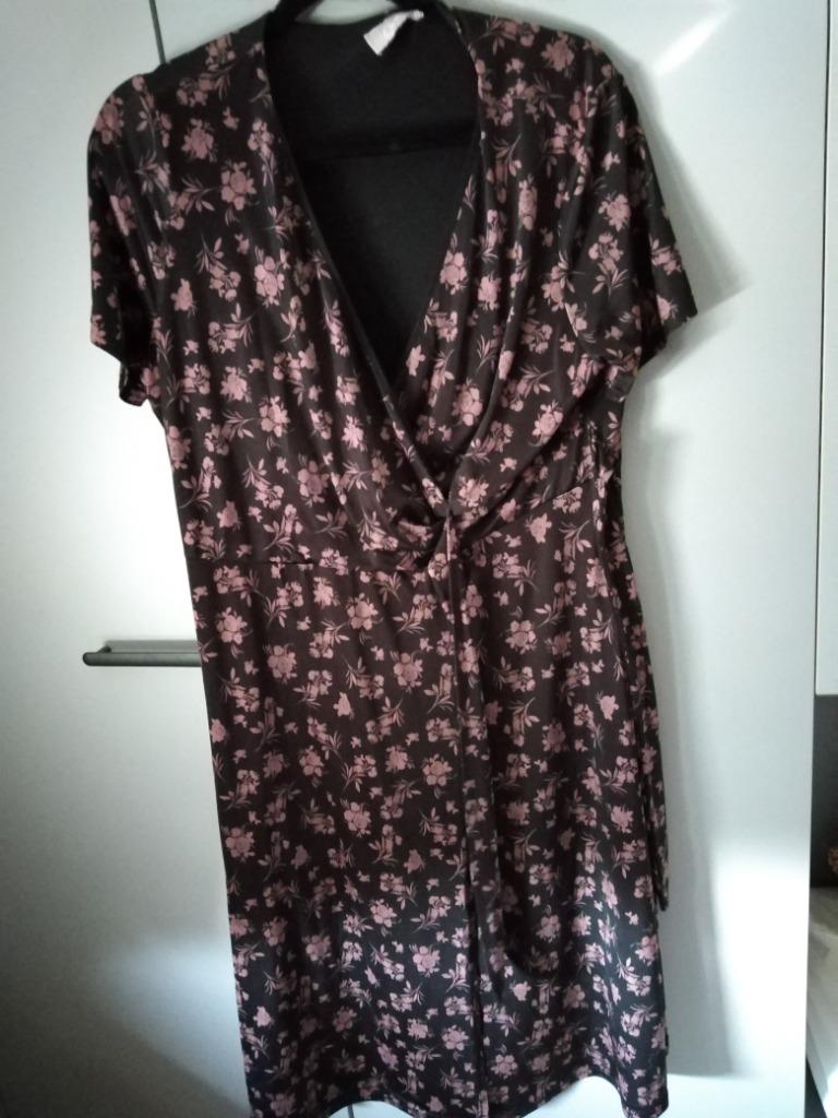 jurk cassis maat xl (doos doorzichtig met paars deksel), Neuf, Taille 46/48 (XL) ou plus grande, Enlèvement ou Envoi, Cassis