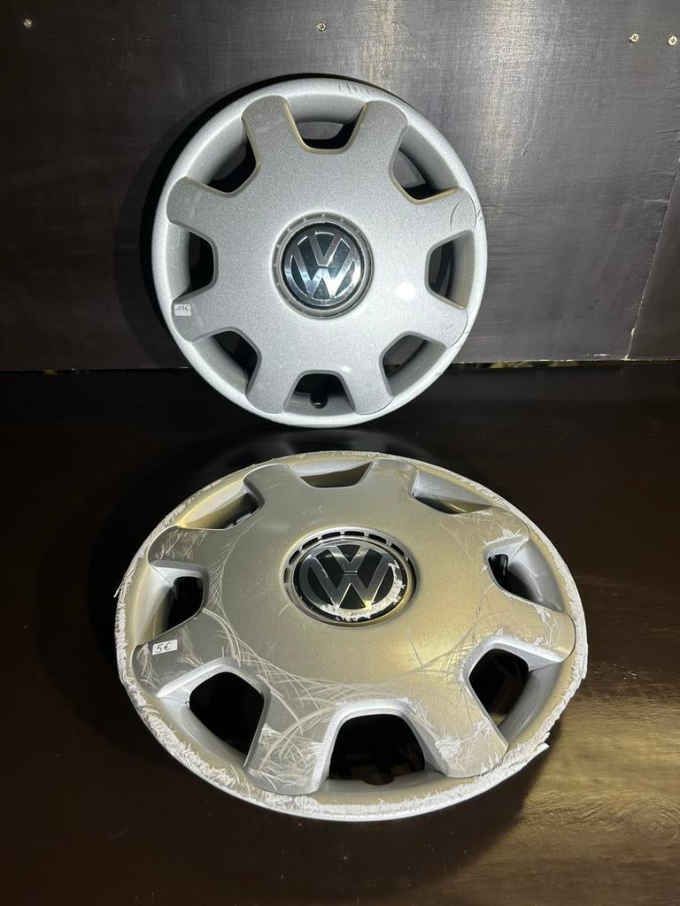 2 originele VW Polo Lupo 13" wieldoppen, Auto diversen, Wieldoppen, Zo goed als nieuw, Ophalen of Verzenden