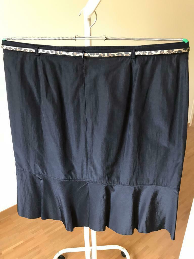 Jupe noire avec ceinture Gerry Weber taille 46, Taille 46/48 (XL) ou plus grande, Enlèvement ou Envoi, Noir, Longueur genou