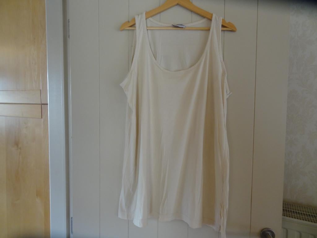 beige topje ronhenze fashion L, Ronhenze, Beige, Maat 42/44 (L), Ophalen of Verzenden
