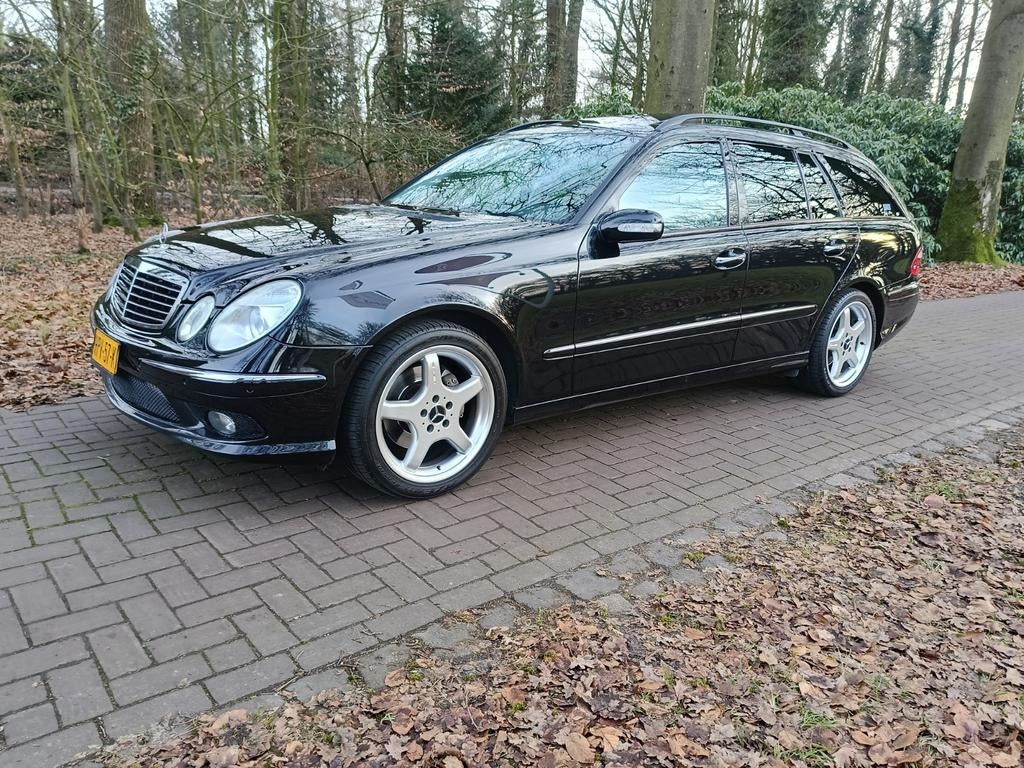 Mercedes E500 avantgarde amg pakket, Auto's, Automaat, Achterwielaandrijving, 5000 cc, Zwart