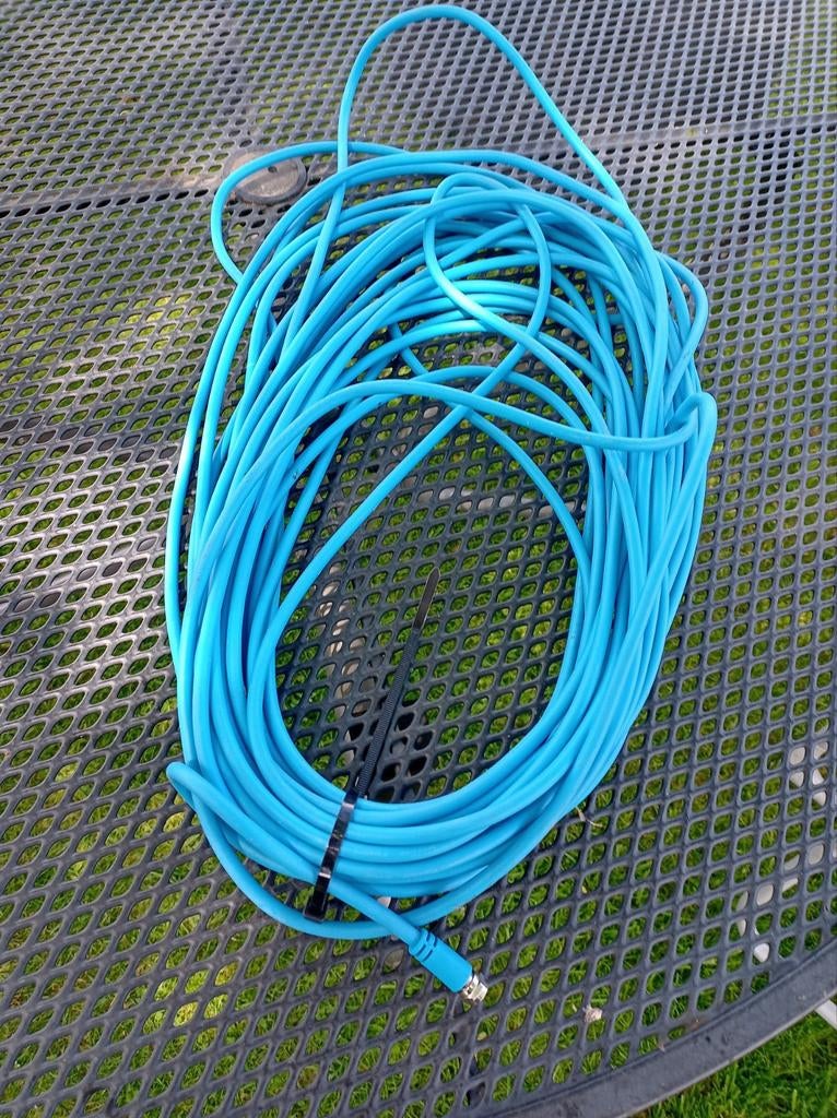 Kabel voor schotel, Ophalen, Zo goed als nieuw