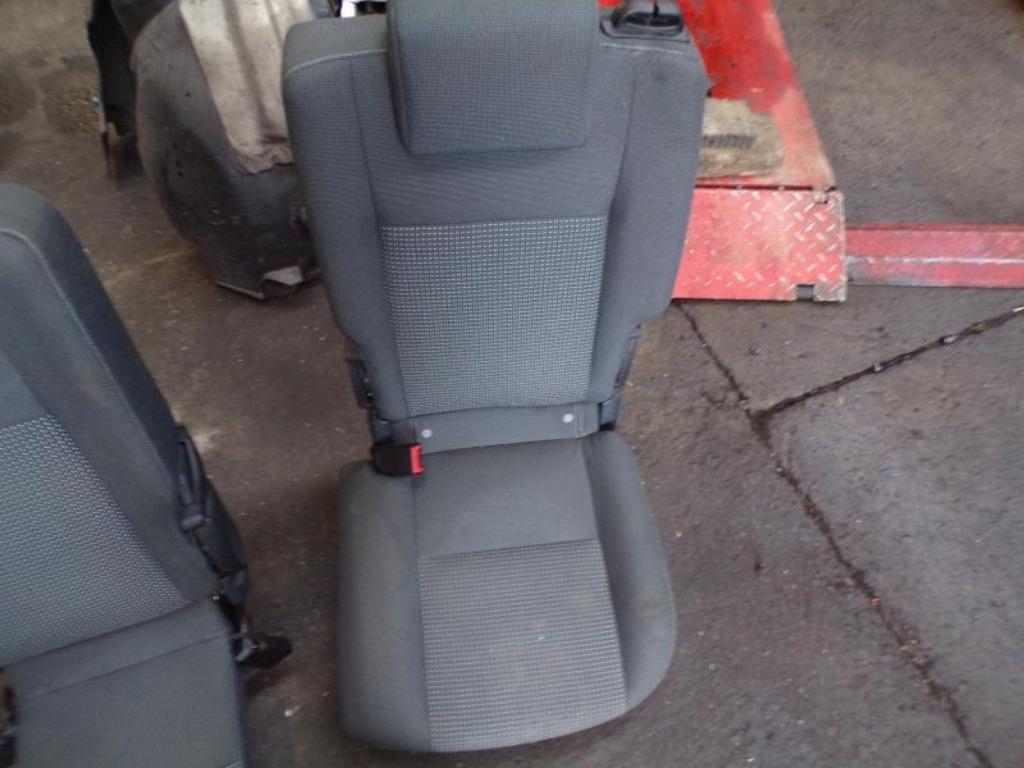 Siège arrière gauche Ford C-Max 2 2010-2015 LP/13433, Enlèvement ou Envoi, Utilisé, Ford