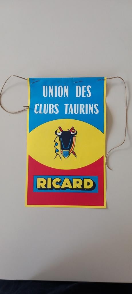 RARE fanion publicitaire Ricard Union des Clubs Taurins, Collections, Enlèvement ou Envoi, Comme neuf