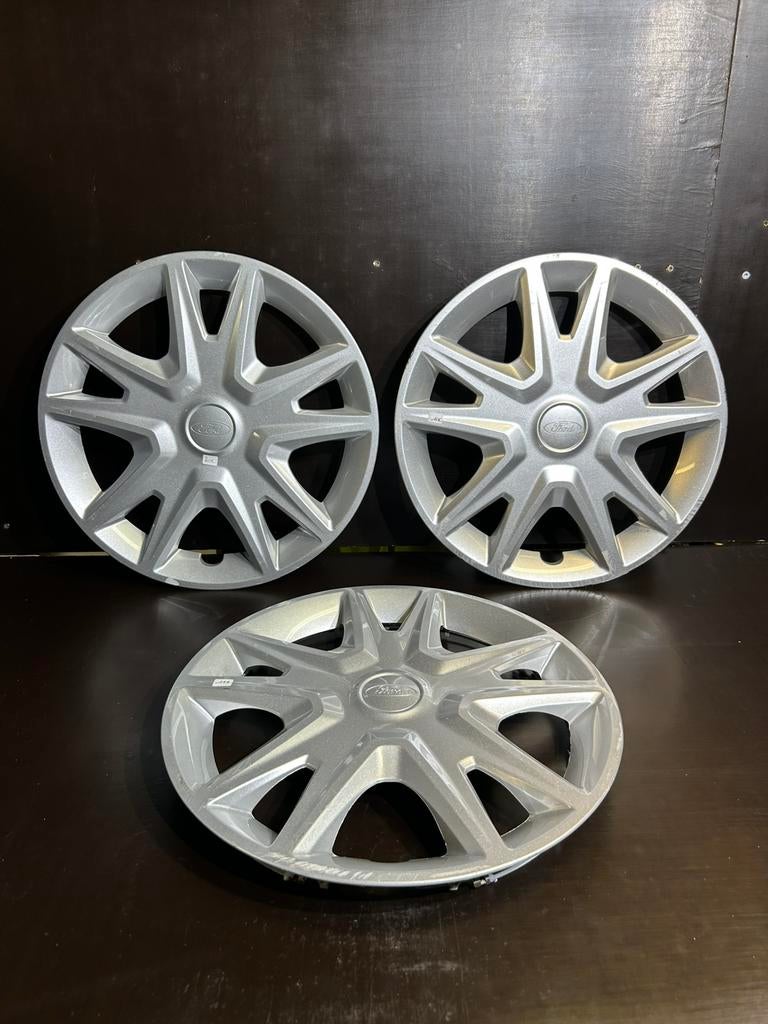 3 enjoliveurs ford fiesta transit Ka tourneo 15", Enlèvement ou Envoi, Utilisé