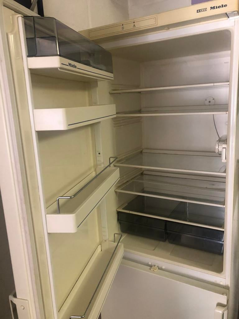 Koel & vrieskast Miele, Elektronische apparatuur, Koelkasten en IJskasten, Ophalen, Zo goed als nieuw