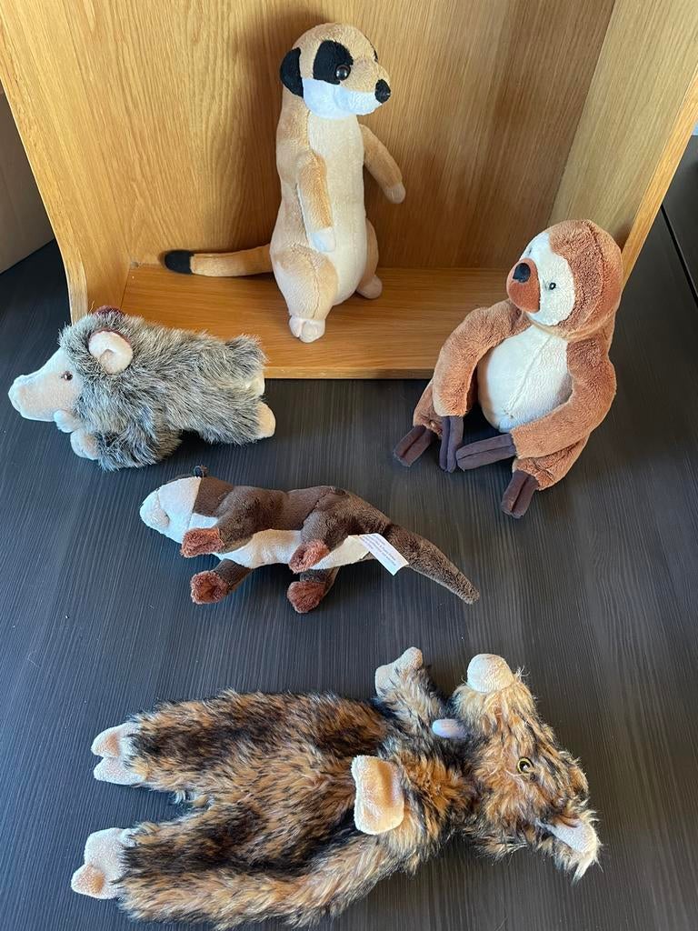 Stokstaartje, everzwijn, otter, luiaard knuffel, Kinderen en Baby's, Ophalen of Verzenden, Zo goed als nieuw