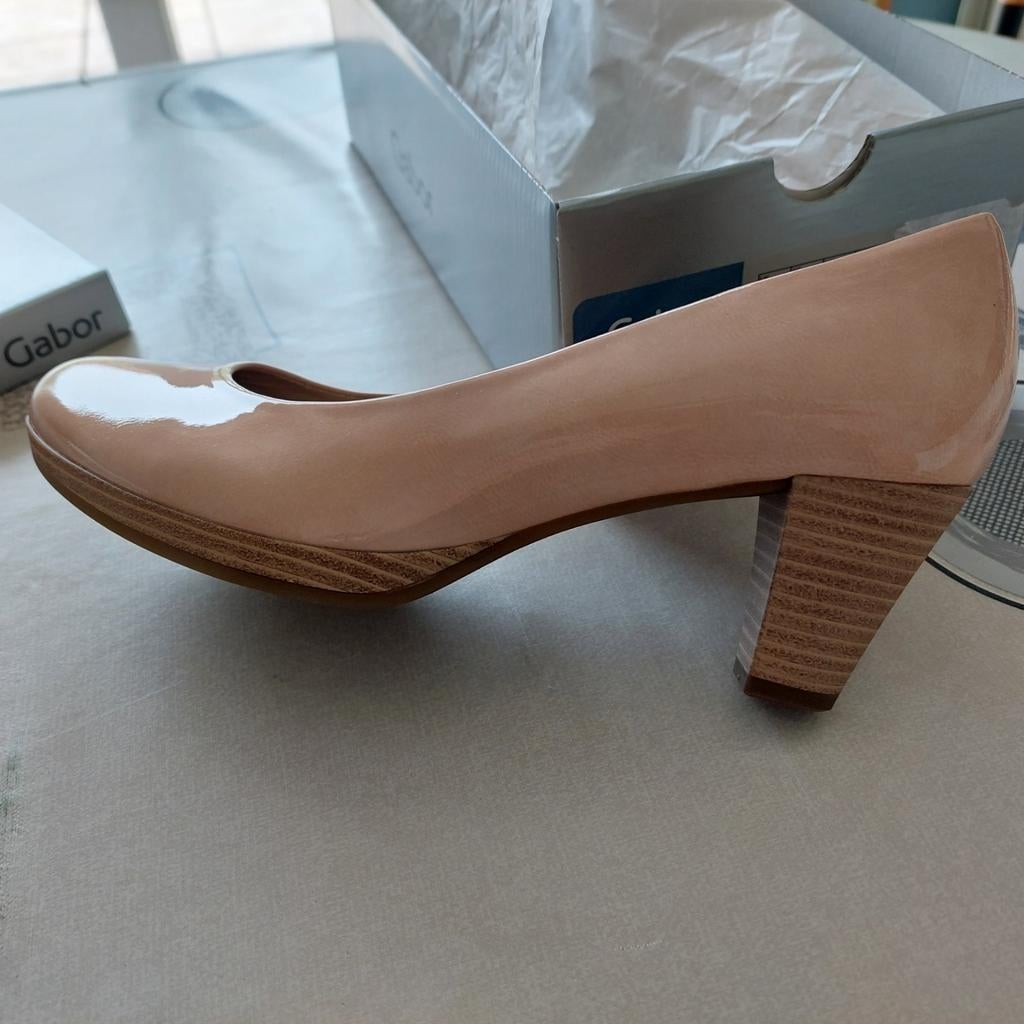 Pumps schoenen. NIEUW, Kleding | Dames, Ophalen, Pumps, Nieuw, Roze